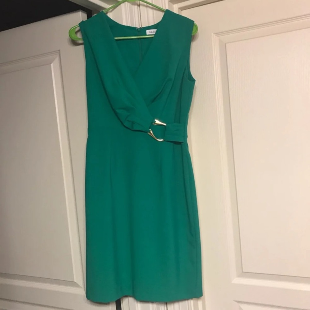 Calvin Klein Wrap dress. Green